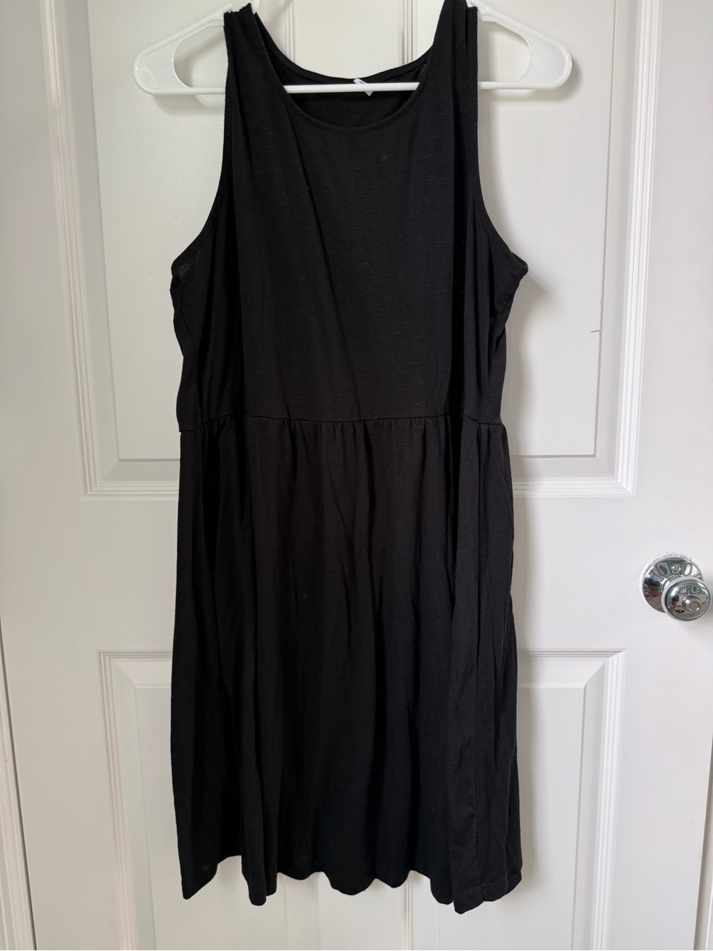 Old Navy Black Sleeveless Midi Dress